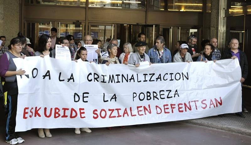 Ayudas Sociales | Dos de cada tres vascos cree que existe fraude | ORAIN