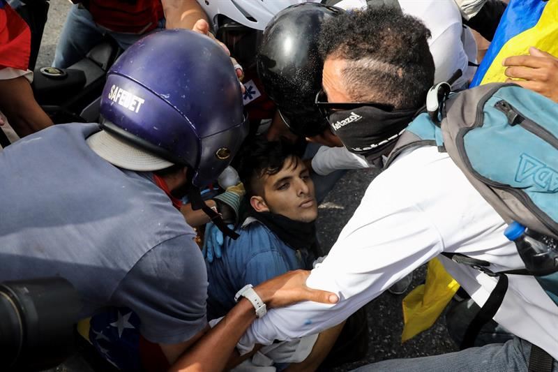 Detenido un sargento por la muerte de un joven opositor en Venezuela ...