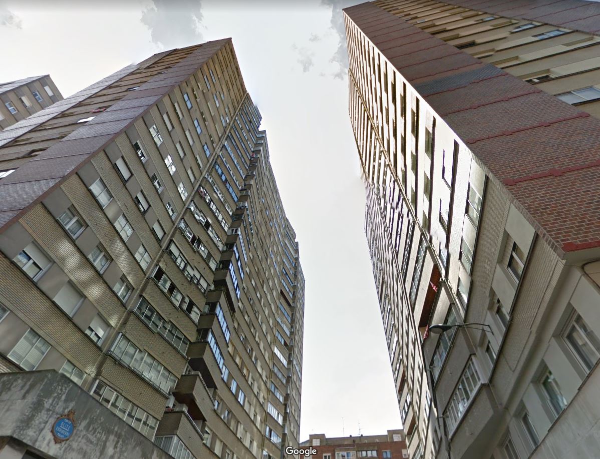 Muere una joven al caer de un piso 15 en la Casilla: Fallece en Bilbao ...