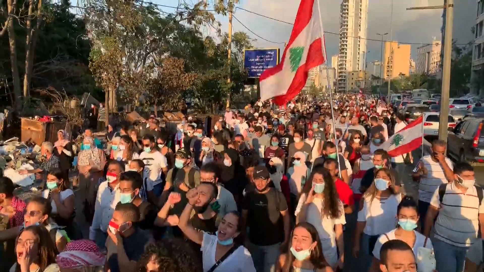 Cientos de personas salen a la calle en Beirut para recordar a las ...