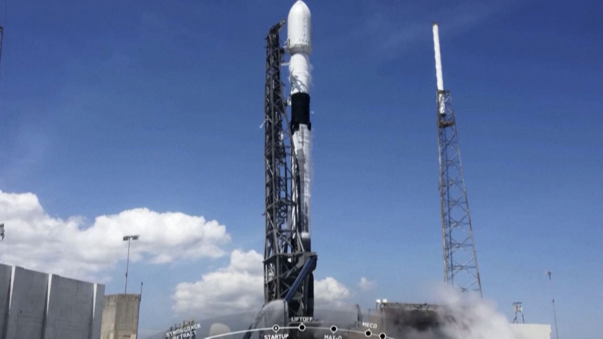 Vídeo: SpaceX envía al espacio otro grupo de 60 satélites Starlink | ORAIN