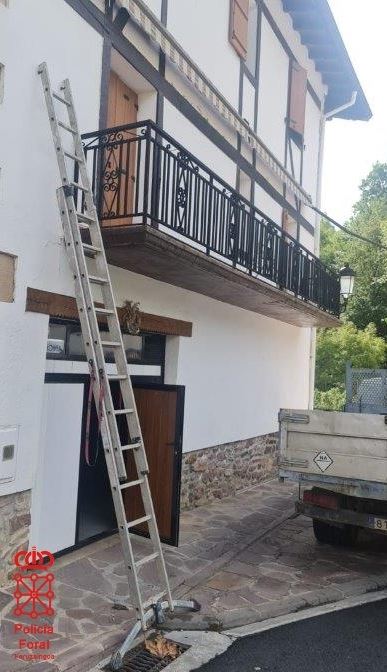 Herido grave un trabajador tras caer desde 4 metros de altura cuando ...