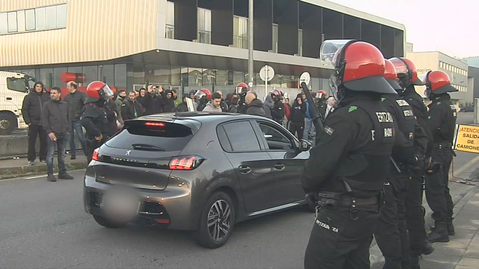 Vídeo: Tercera jornada de huelga en el metal de Bizkaia el 2 de ...
