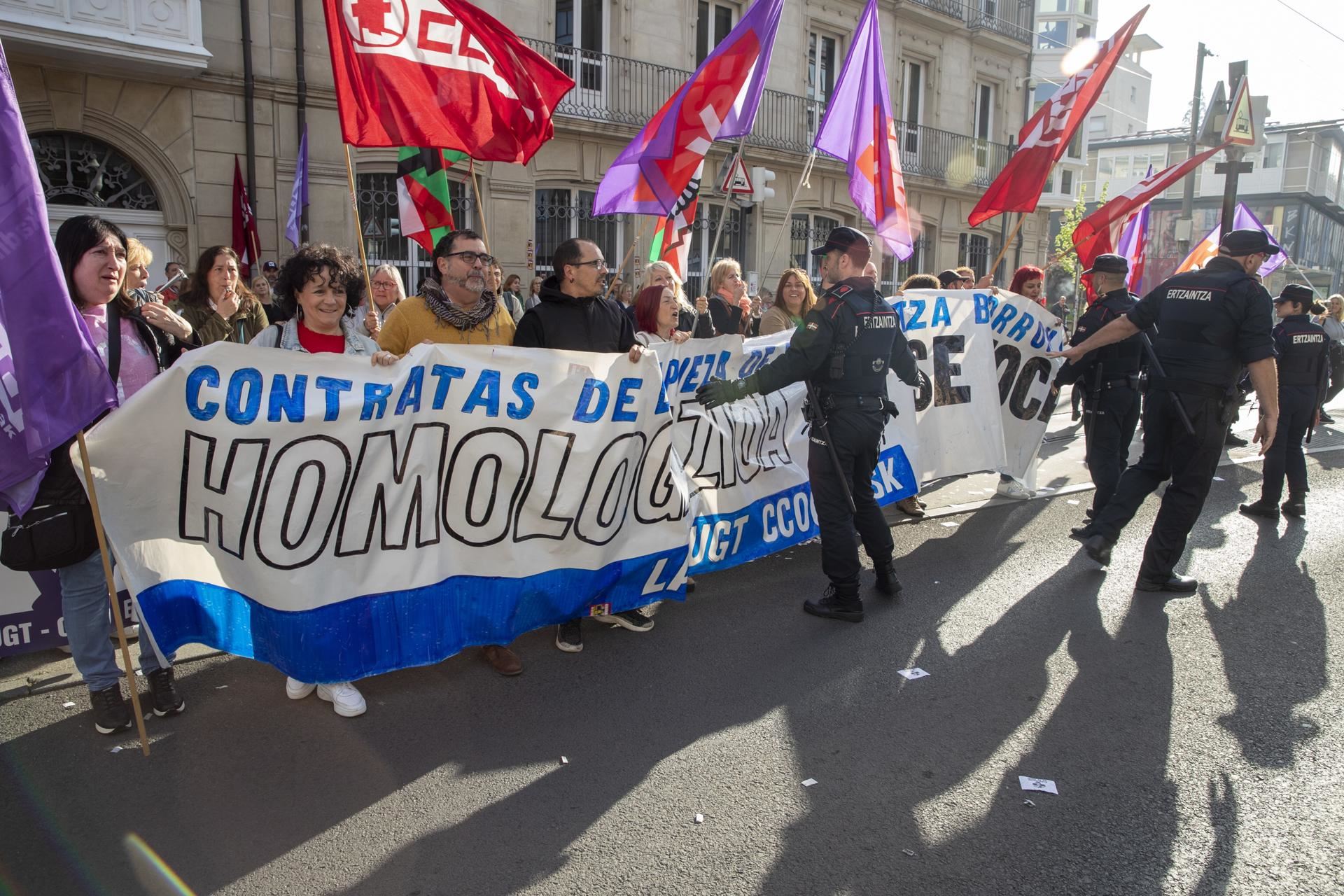 ELA alarga hasta el 18 de junio la huelga de limpieza de Osakidetza ...