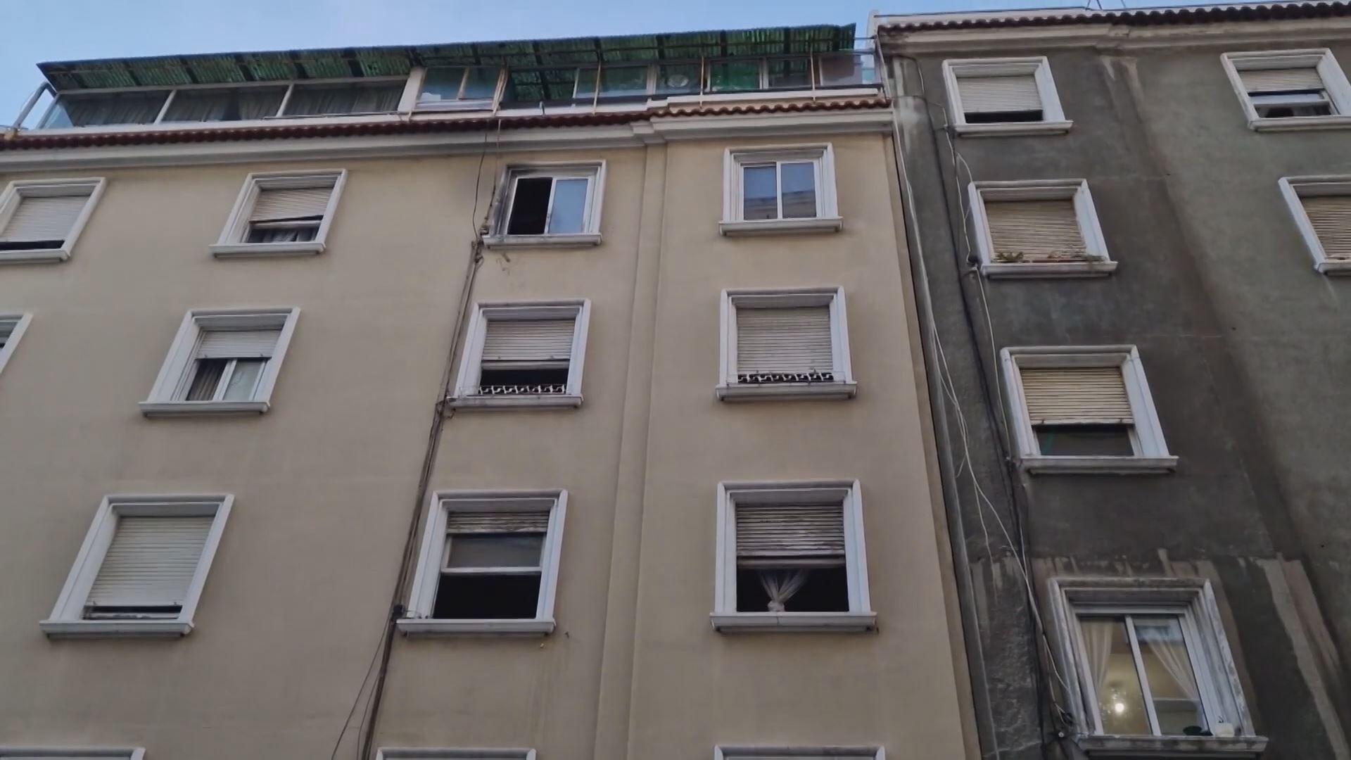 Vídeo: Cuatro muertos y ocho heridos en el incendio de un edificio de ...