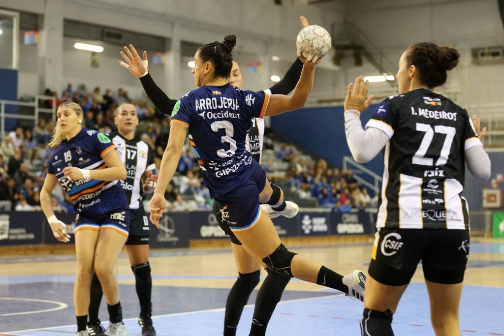 Bera Bera vs. Elche, primer partido de la final de la Liga Guerreras ...
