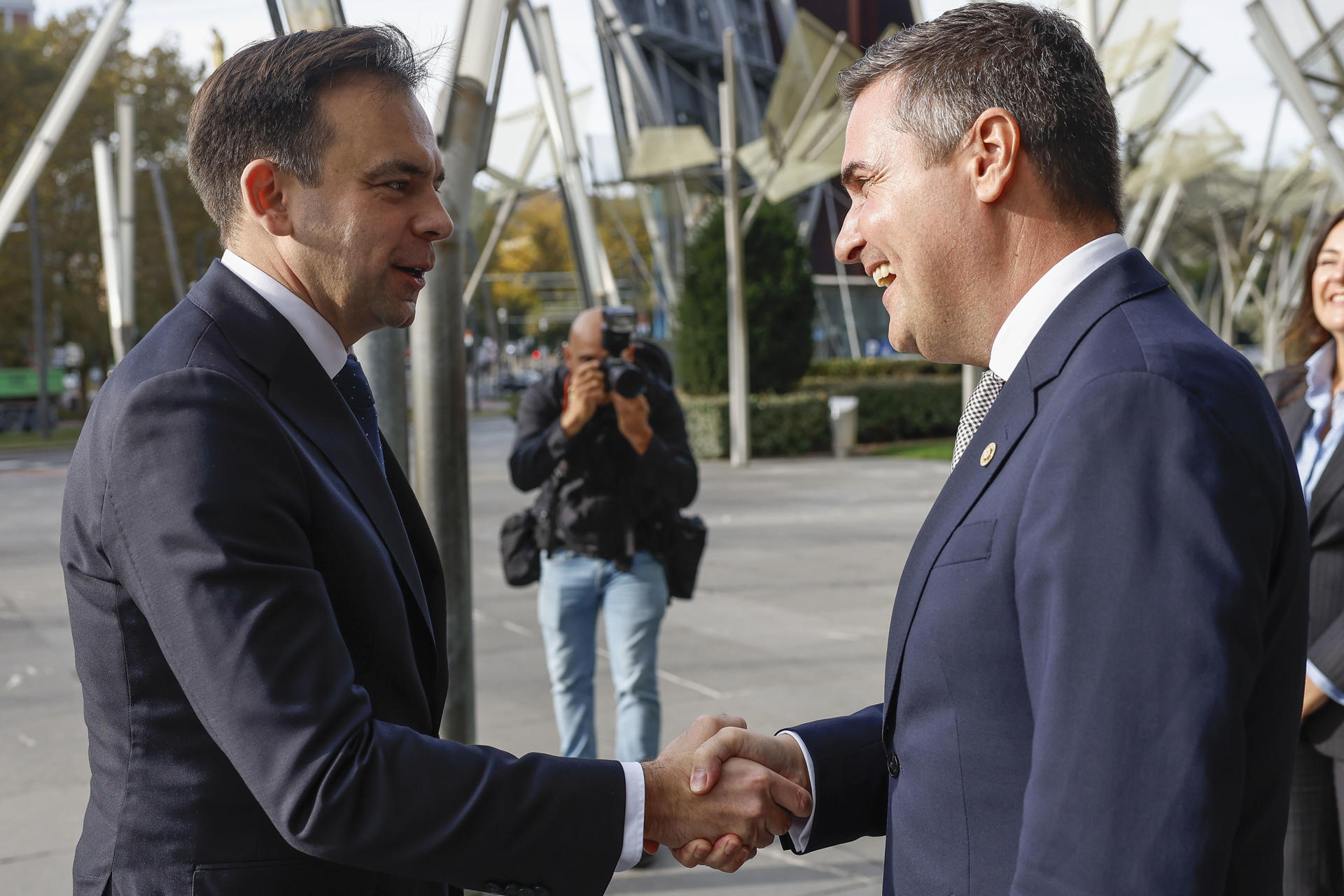 Los gobiernos vasco y polaco apuestan por impulsar la autonomía estratégica de Europa – ORAIN
